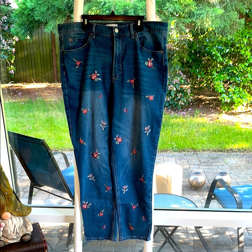 Nicole Miller Denim Jeans with Embroidery